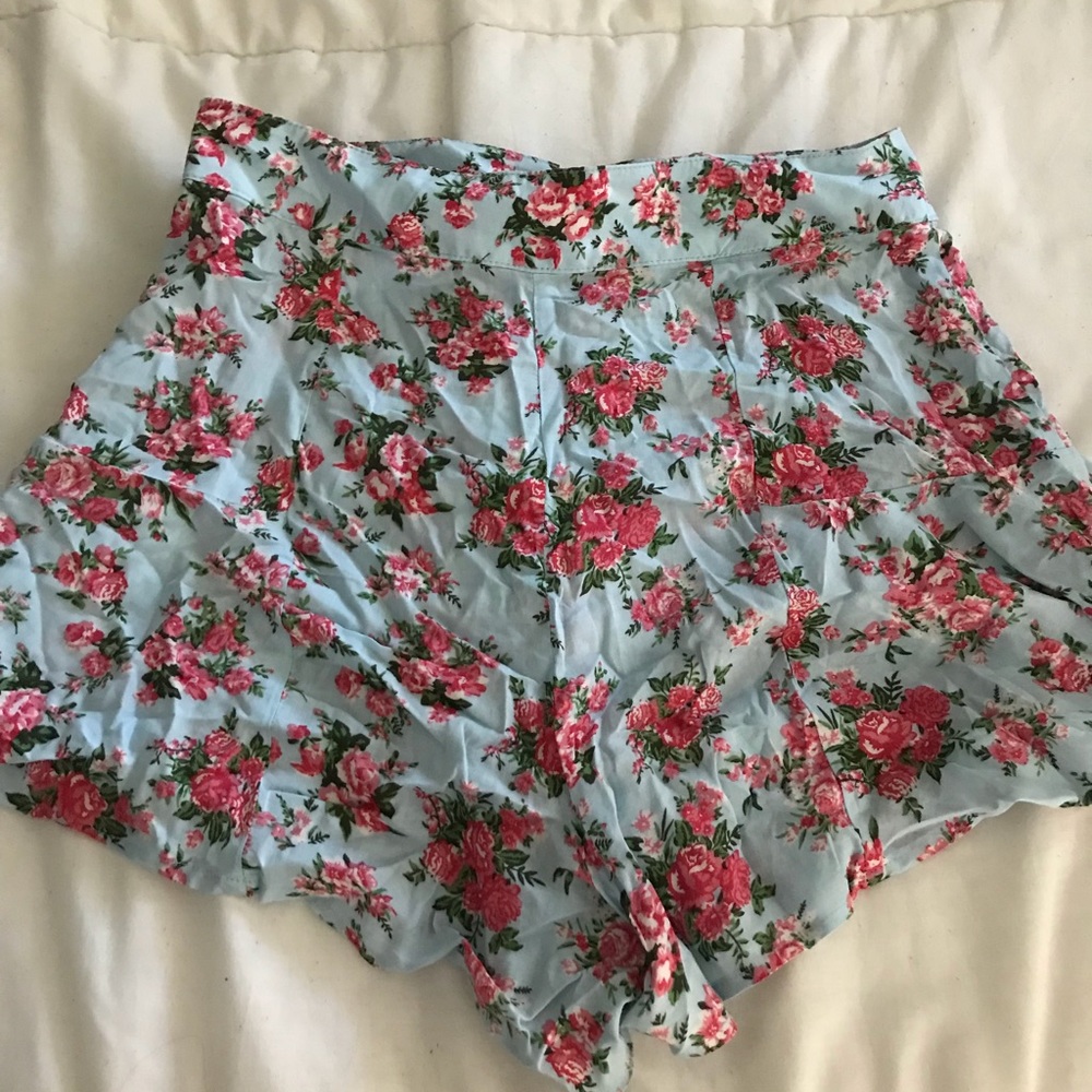 Flowy flower shorts